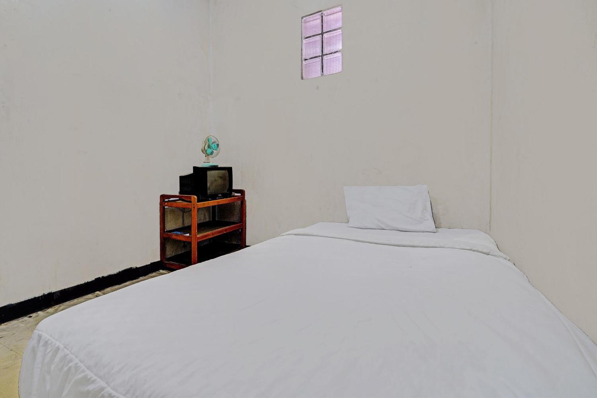 Hotel Oyo Life 92709 Kost Teras Cikapundung Syariah Bandung Exterior foto