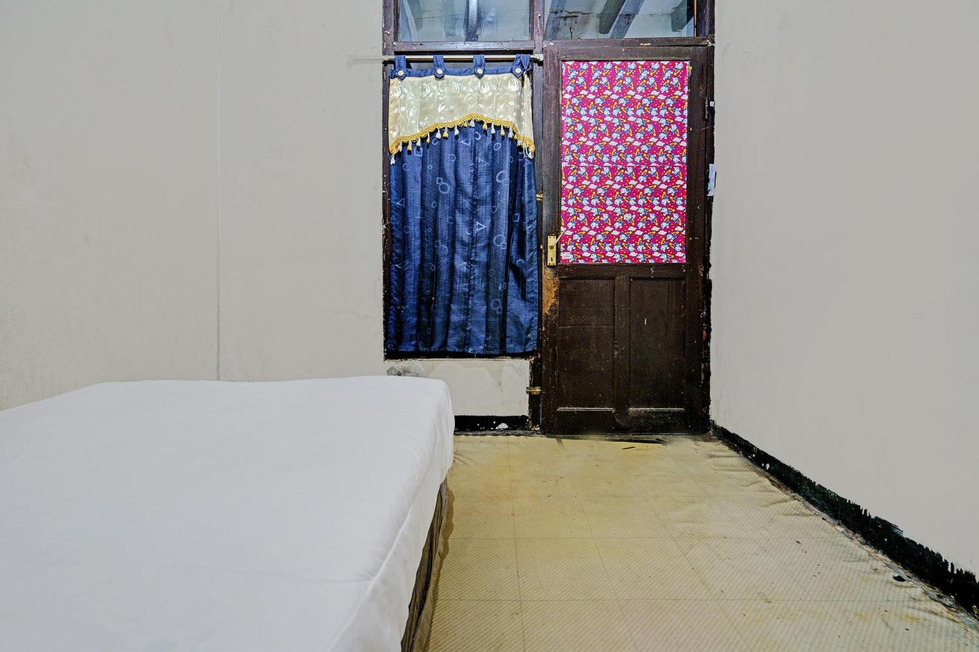 Hotel Oyo Life 92709 Kost Teras Cikapundung Syariah Bandung Exterior foto